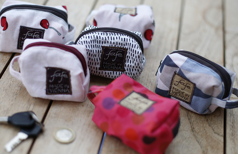 image of a FaFe coin pouch